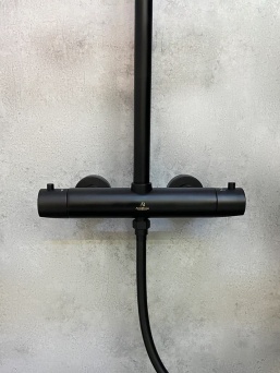 Душевая система с термостатом AltroBagno Metropoli 030422 NeOp