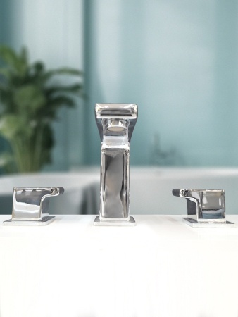 Смеситель на борт ванны с душем AltroBagno Lamberto 020101 Cr