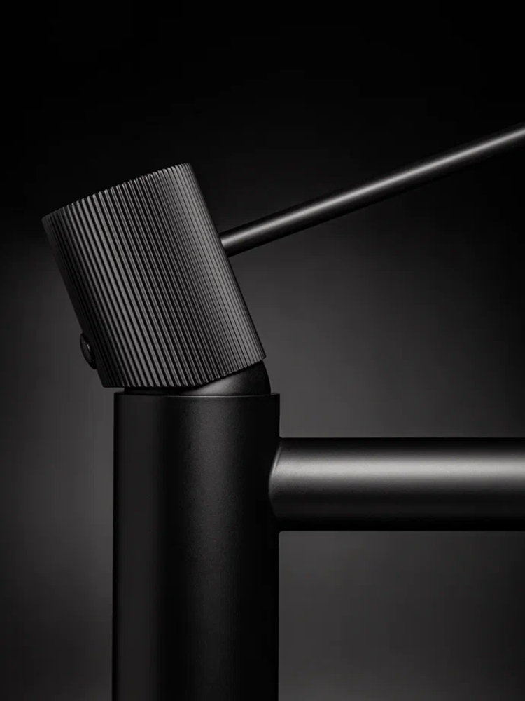 Смеситель для раковины AltroBagno Bilancia 010228 MB