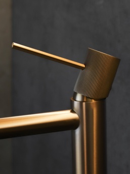 AltroBagnoBilancia010229RaSp3