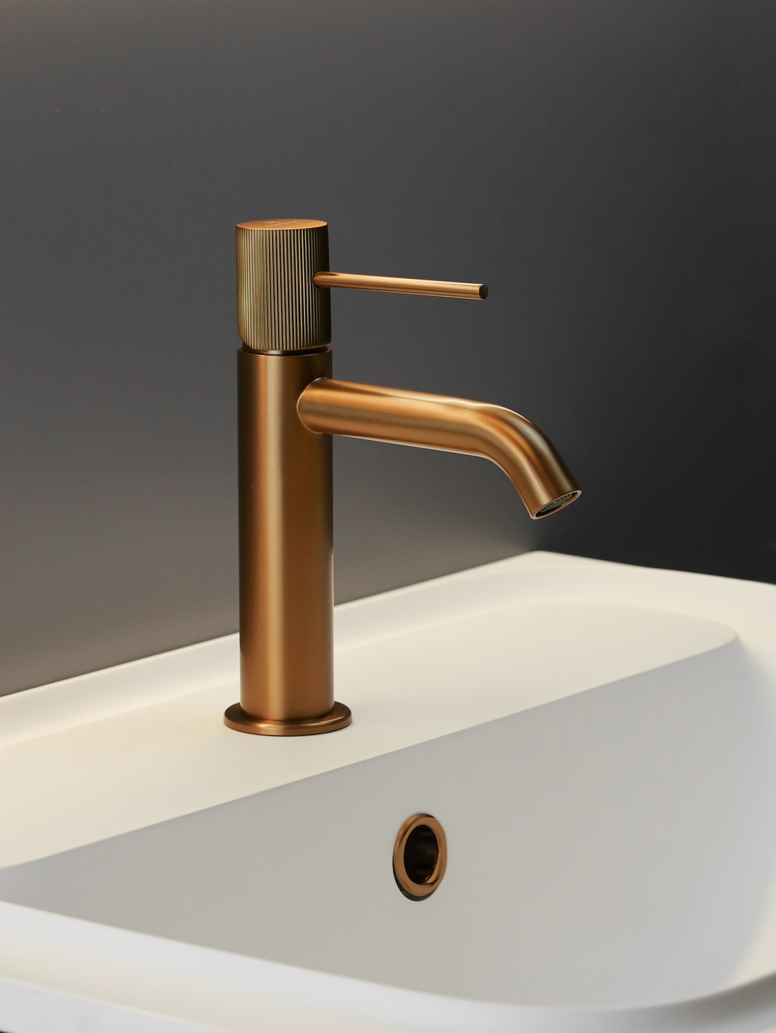 Смеситель для раковины AltroBagno Bilancia 0144 BC