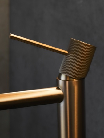 Смеситель для раковины AltroBagno Bilancia 010229 BC