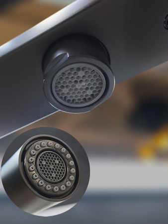 Смеситель для кухни с гибким изливом AltroBagno Flusso 050204 MB