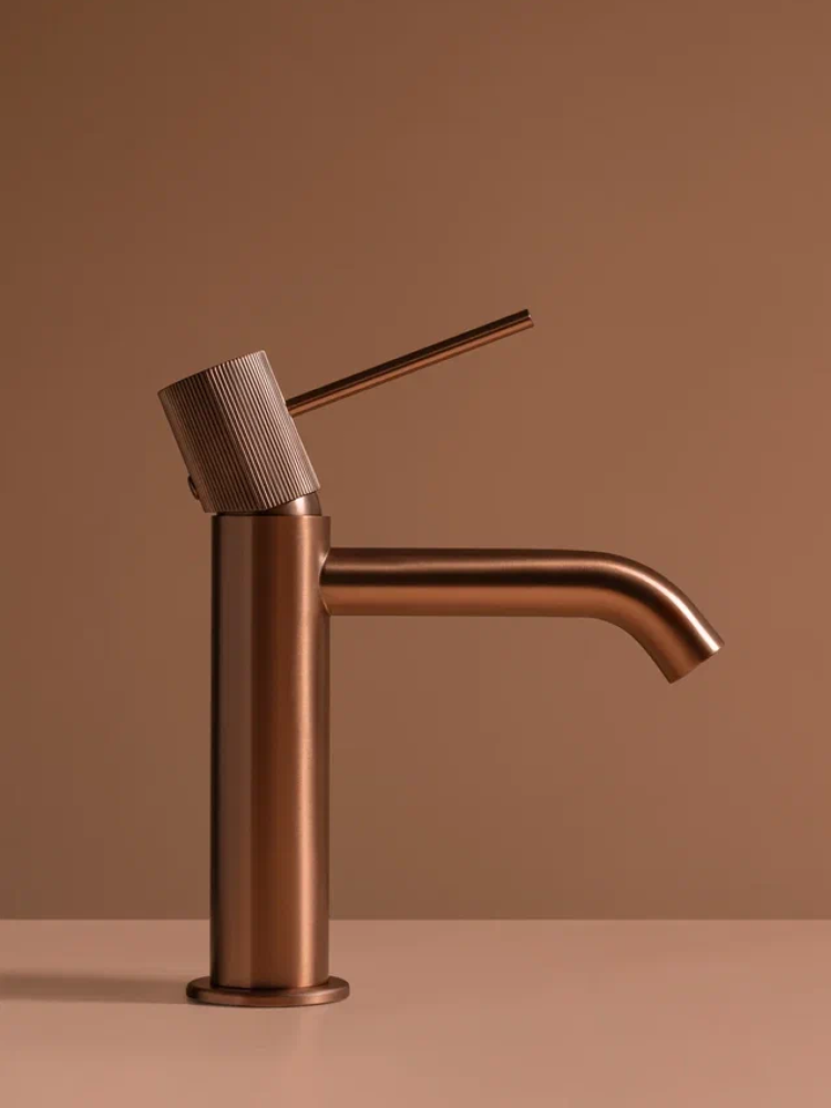 Смеситель для раковины ALTROBAGNO Биланча (Bilancia) 0144 BC