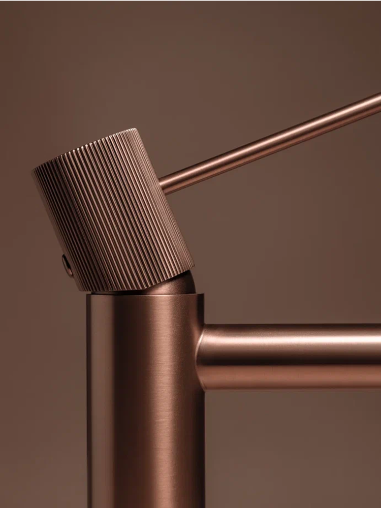 Смеситель для раковины ALTROBAGNO Биланча (Bilancia) 010229 BC