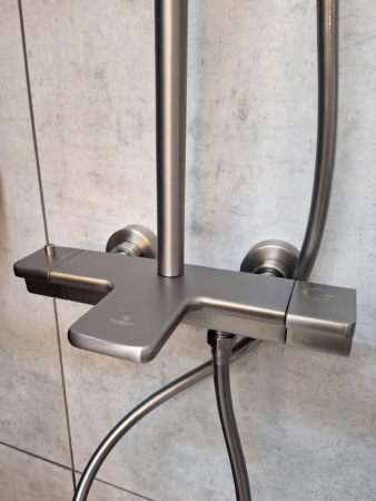 Душевая система с термостатом AltroBagno Lamberto 030426 GM